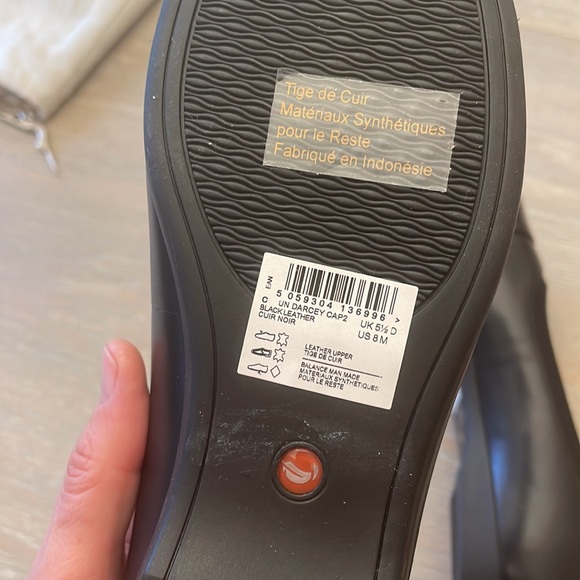 Clark’s flat, size 8,new - Picture 8 of 10